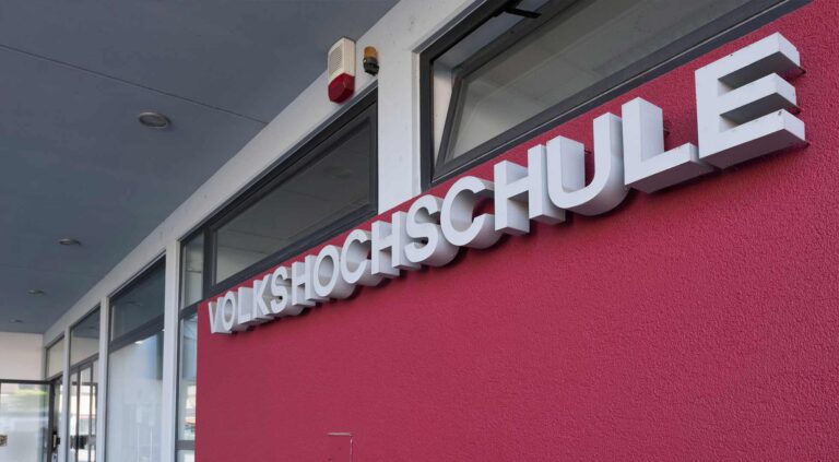 Volkshochschule_C_Martin_Hartmann