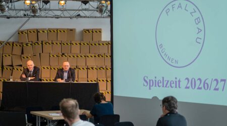 Pressekonferent am 11. Juni 2026